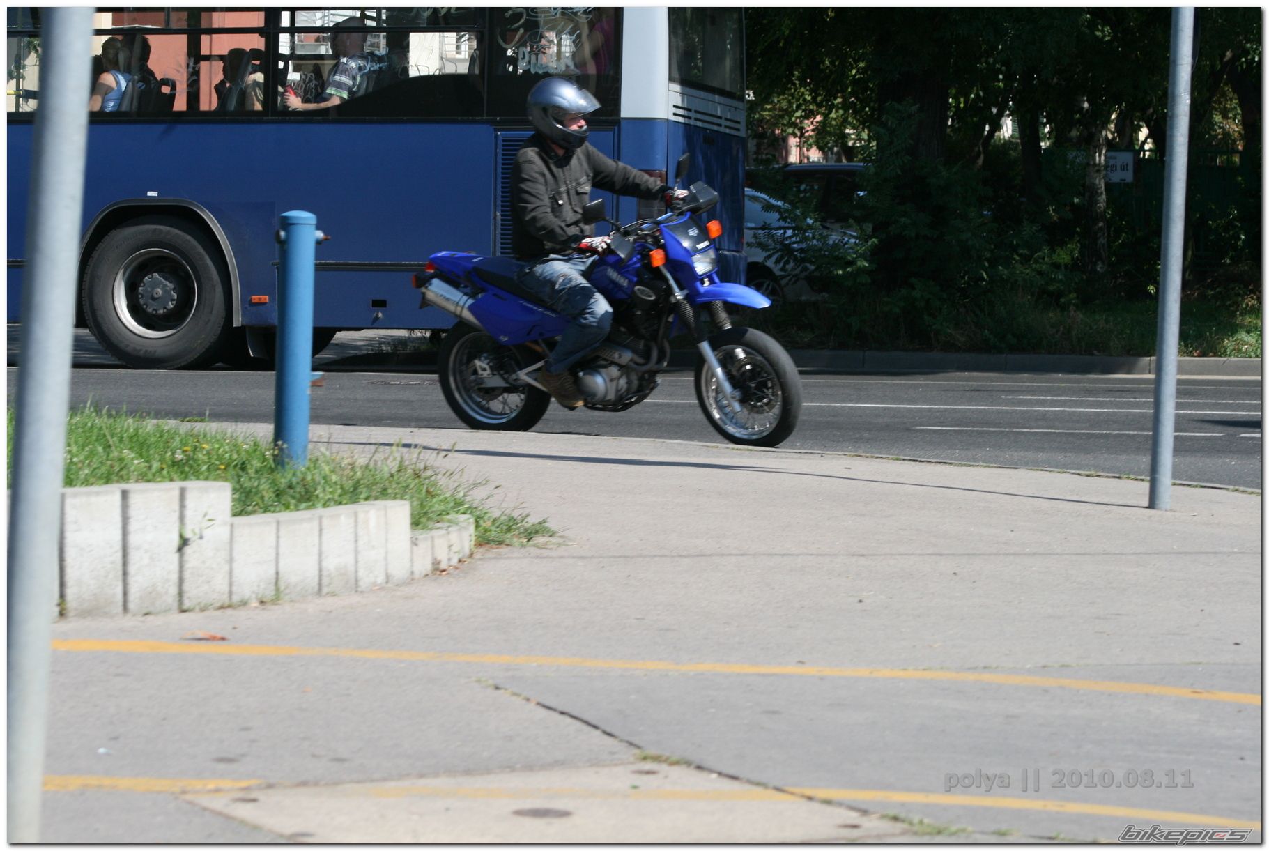 Bike Photo 2051366