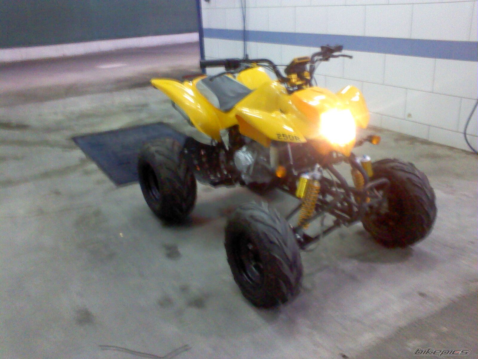 Photo 2051391