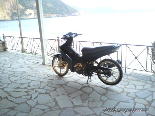 Photo 2051744