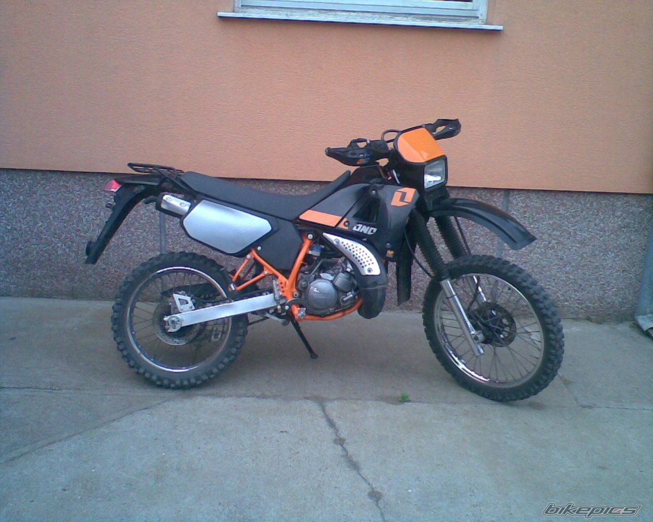 Photo 2051783
