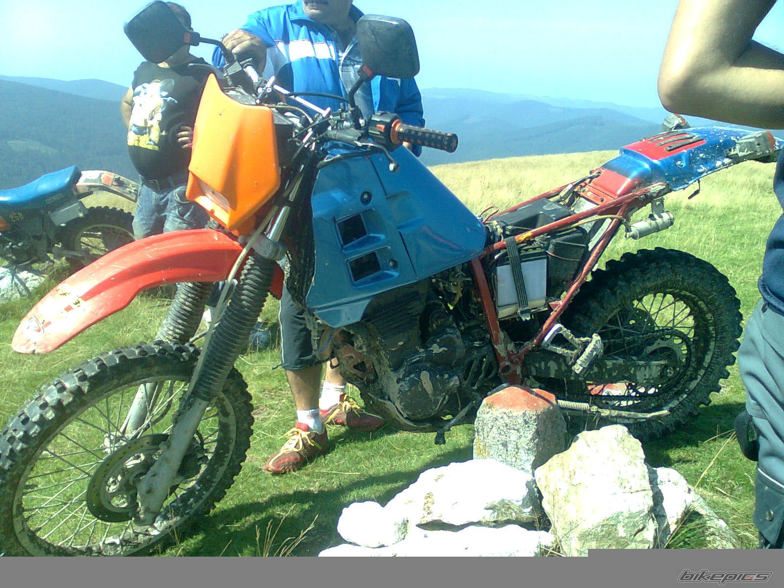 Photo 2051892