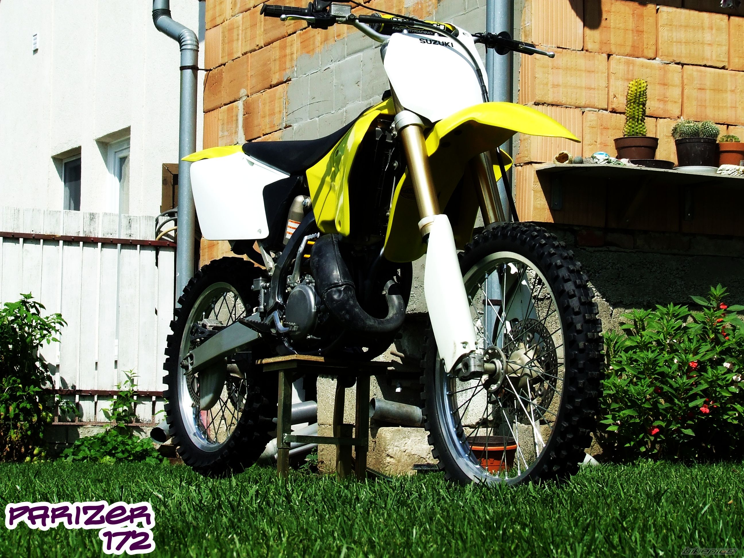 Photo 2051935