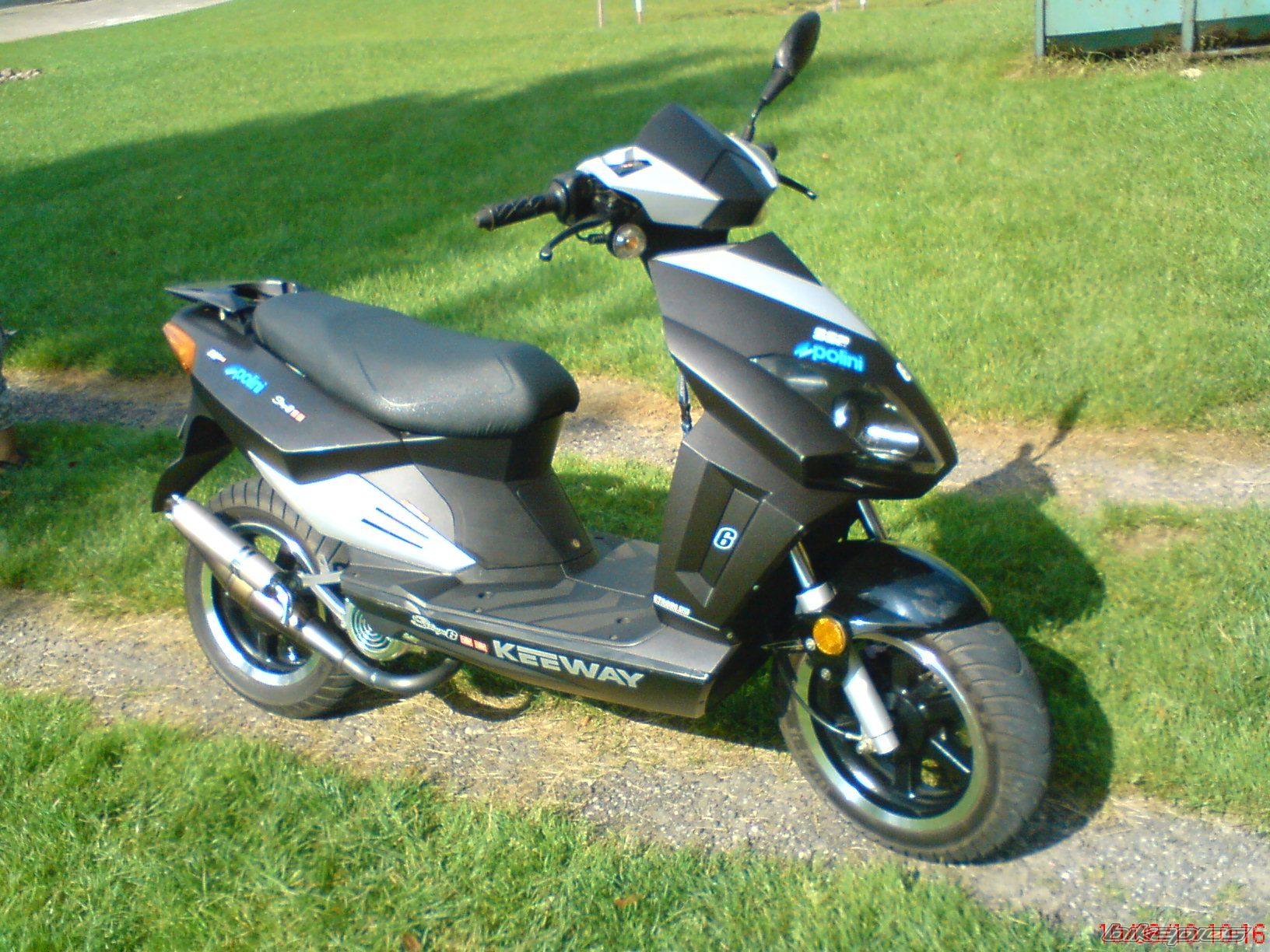 Photo 2052053