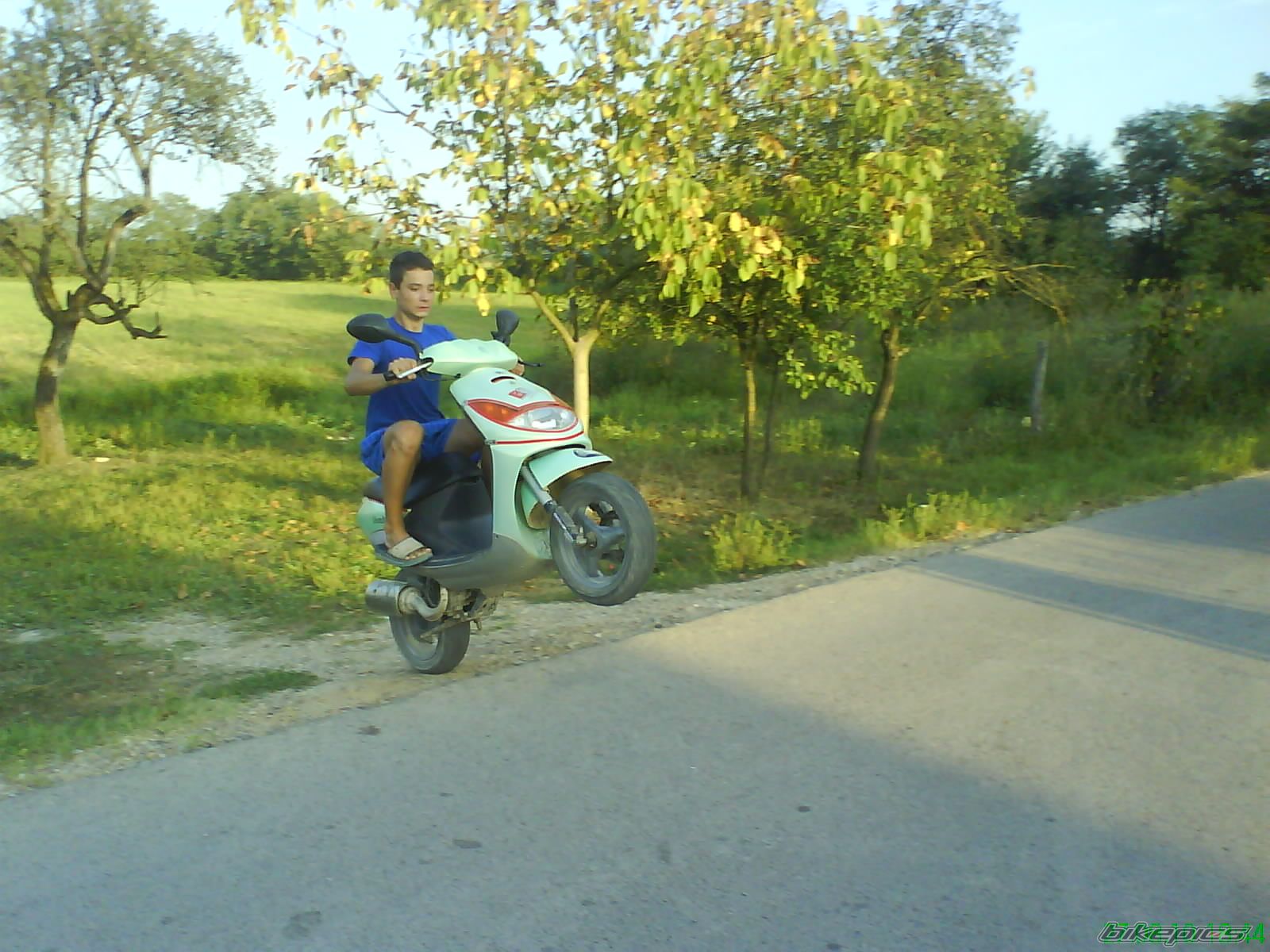Bike Photo 2052276
