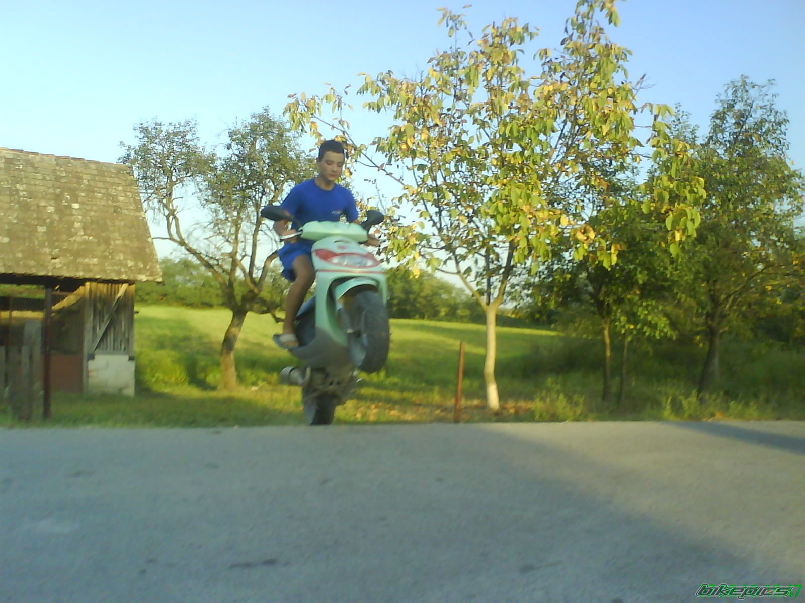 Photo 2052277
