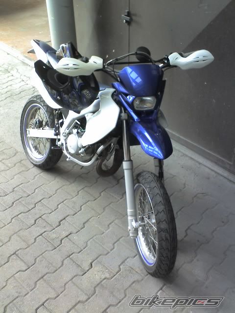 Photo 2052288