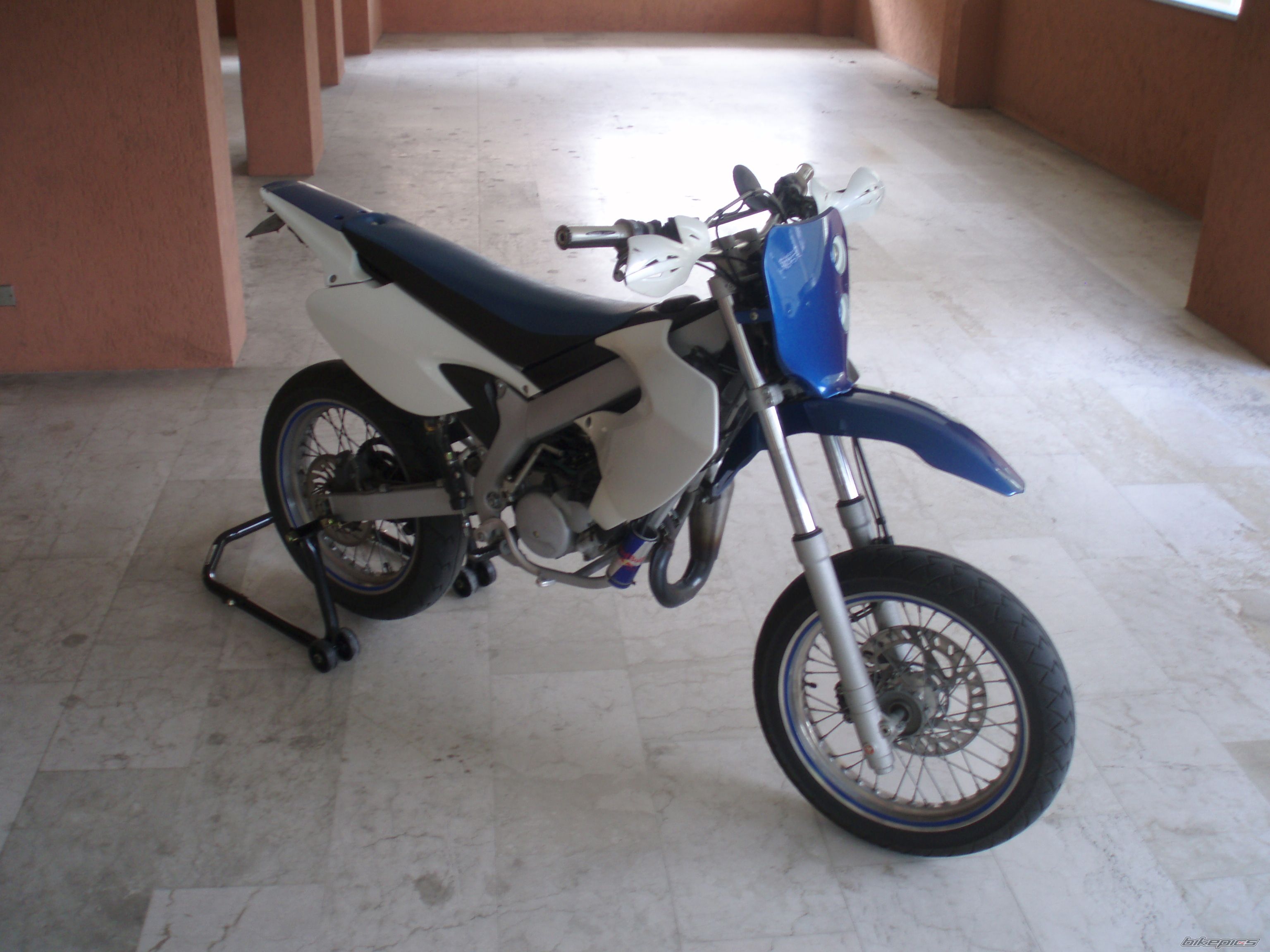 Photo 2052296