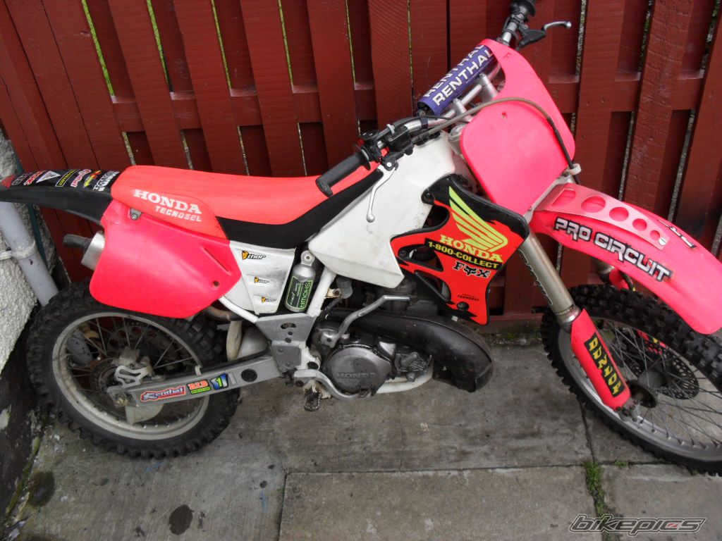 Photo 2052837