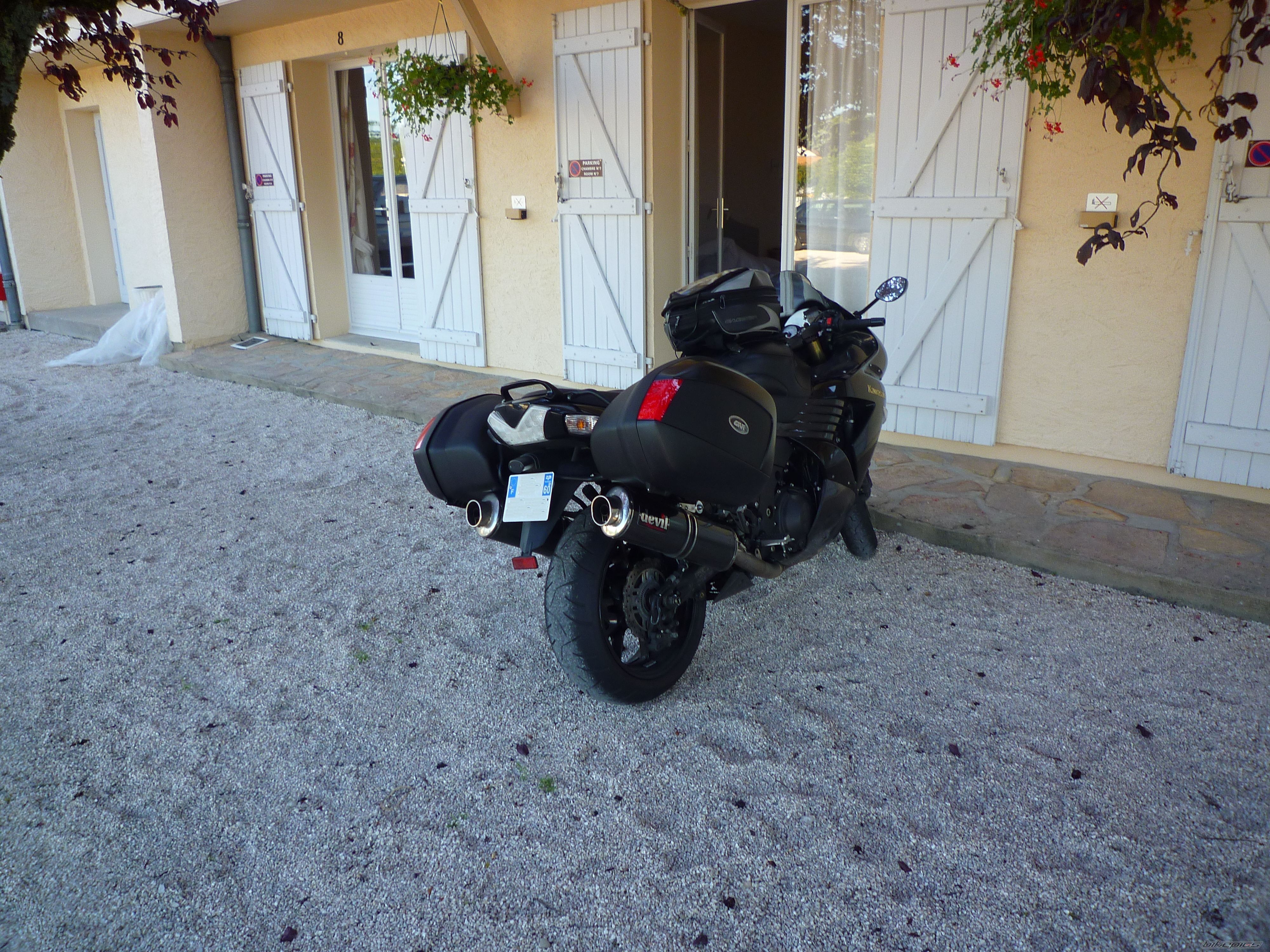 Photo 2052945