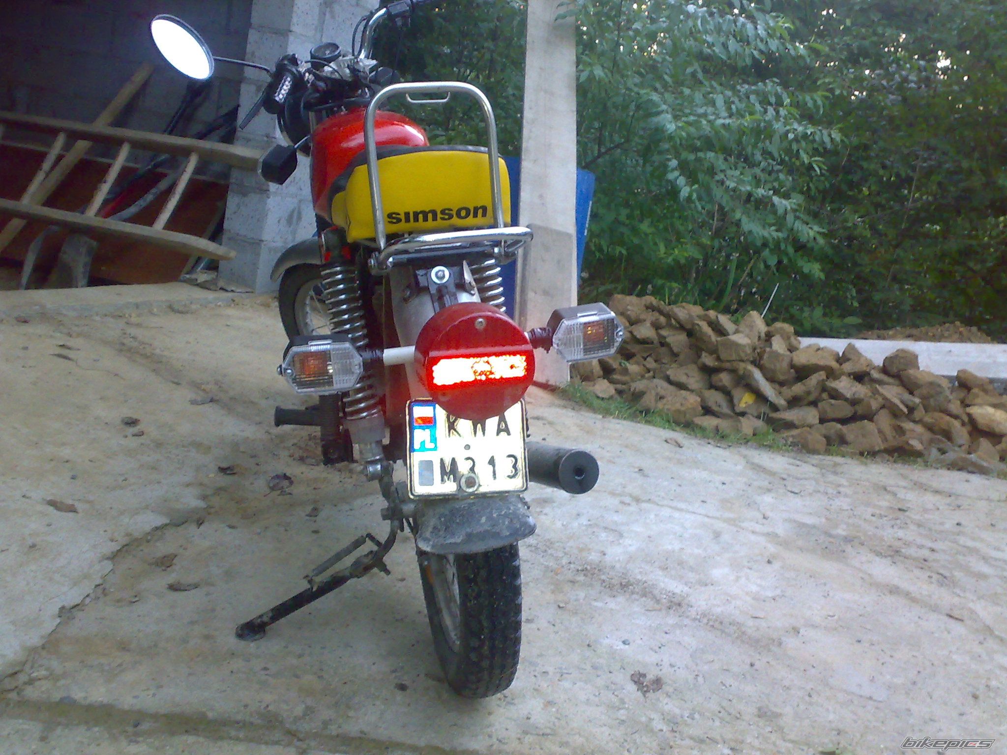 Photo 2052976