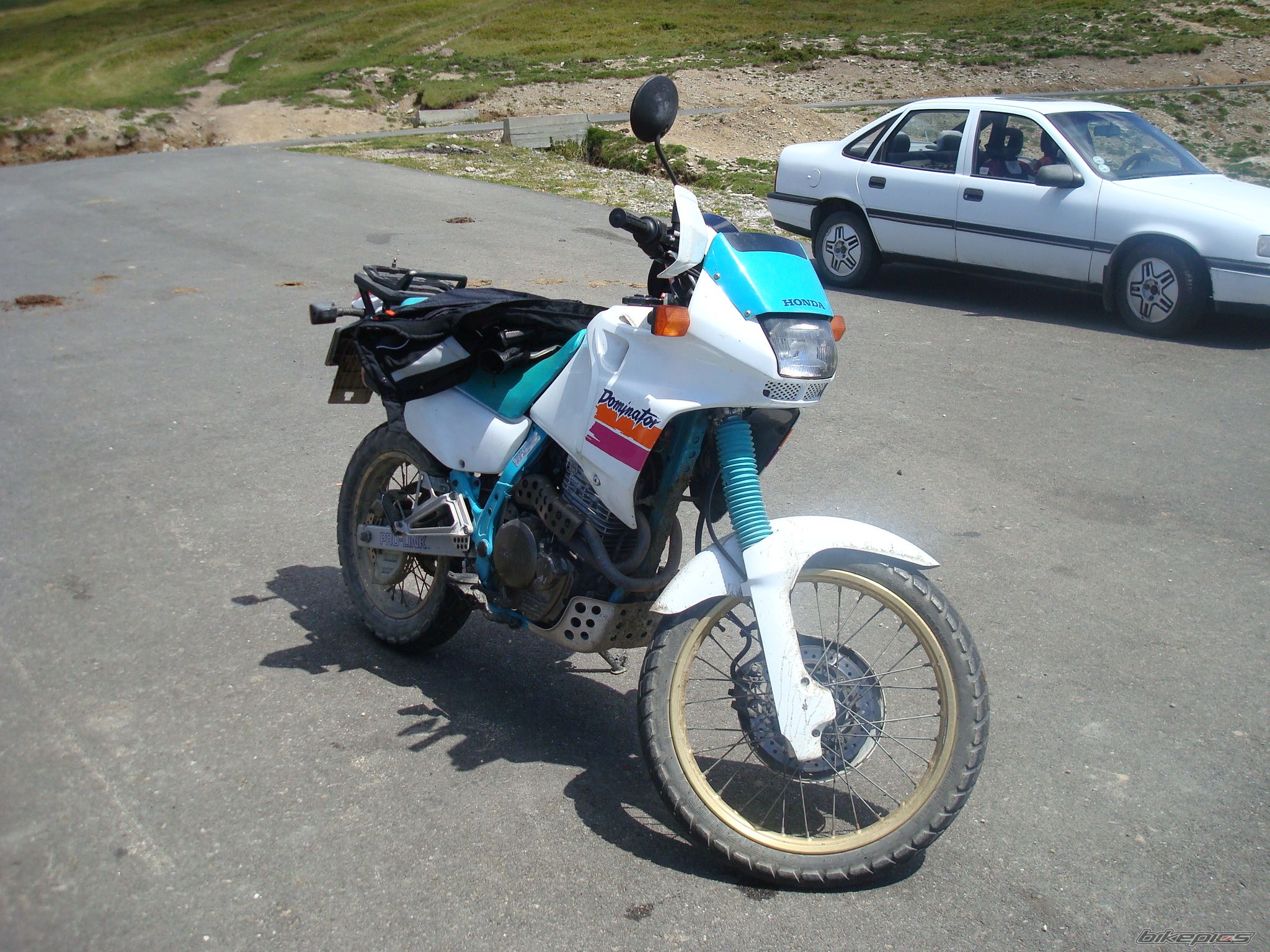 Photo 2052986