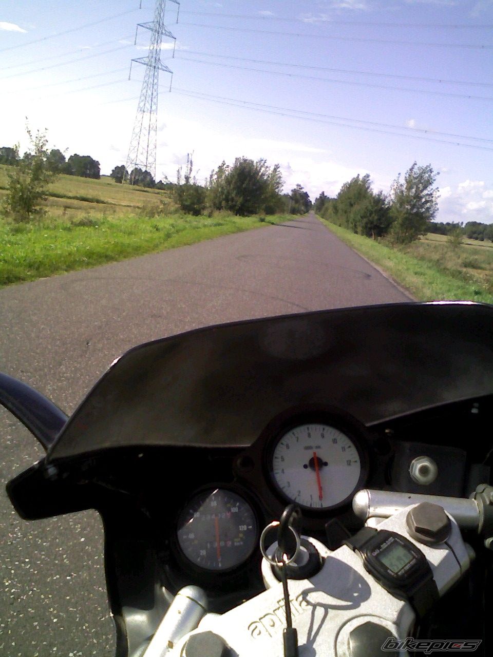 Photo 2053005