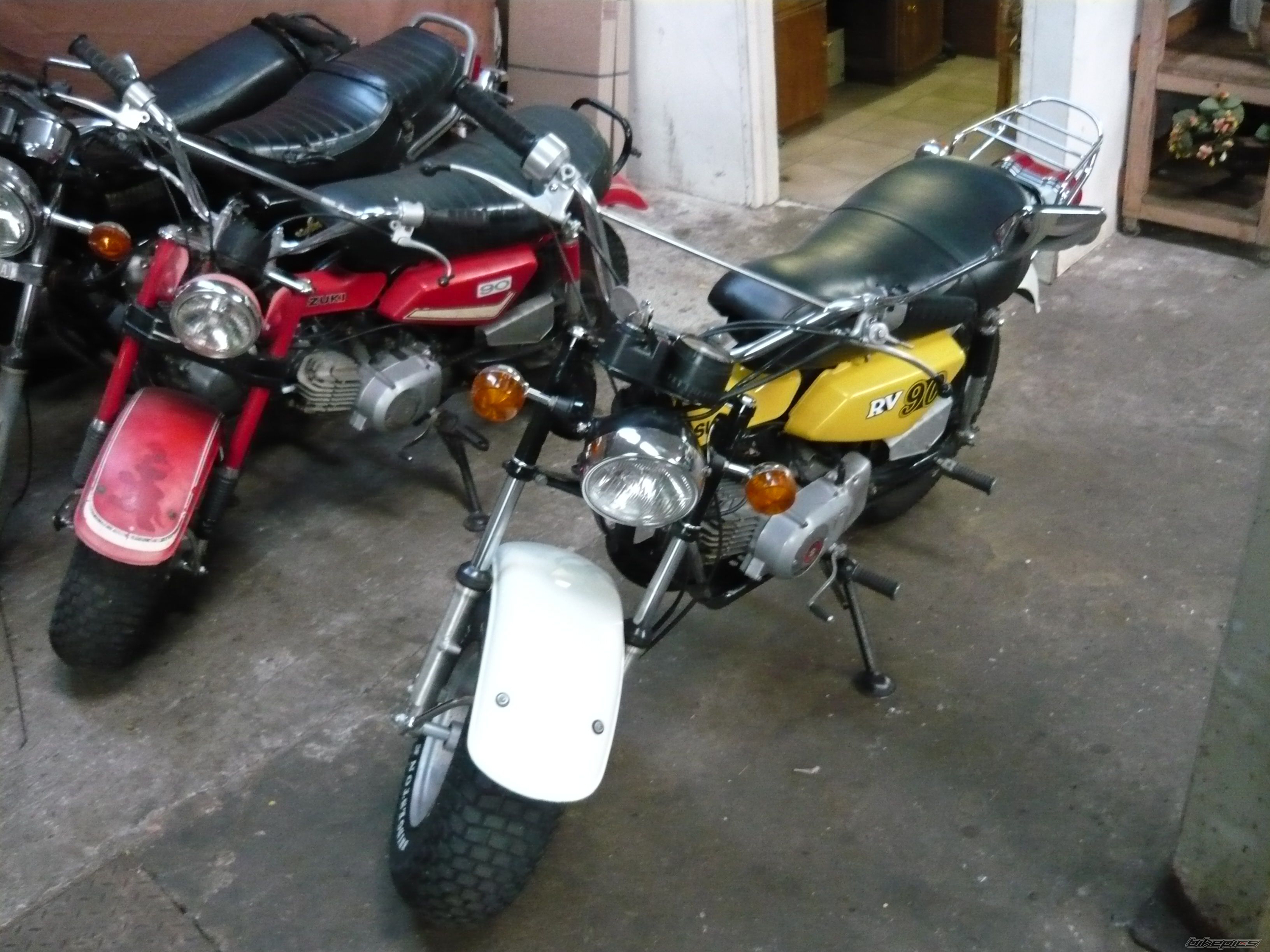 Photo 2053355