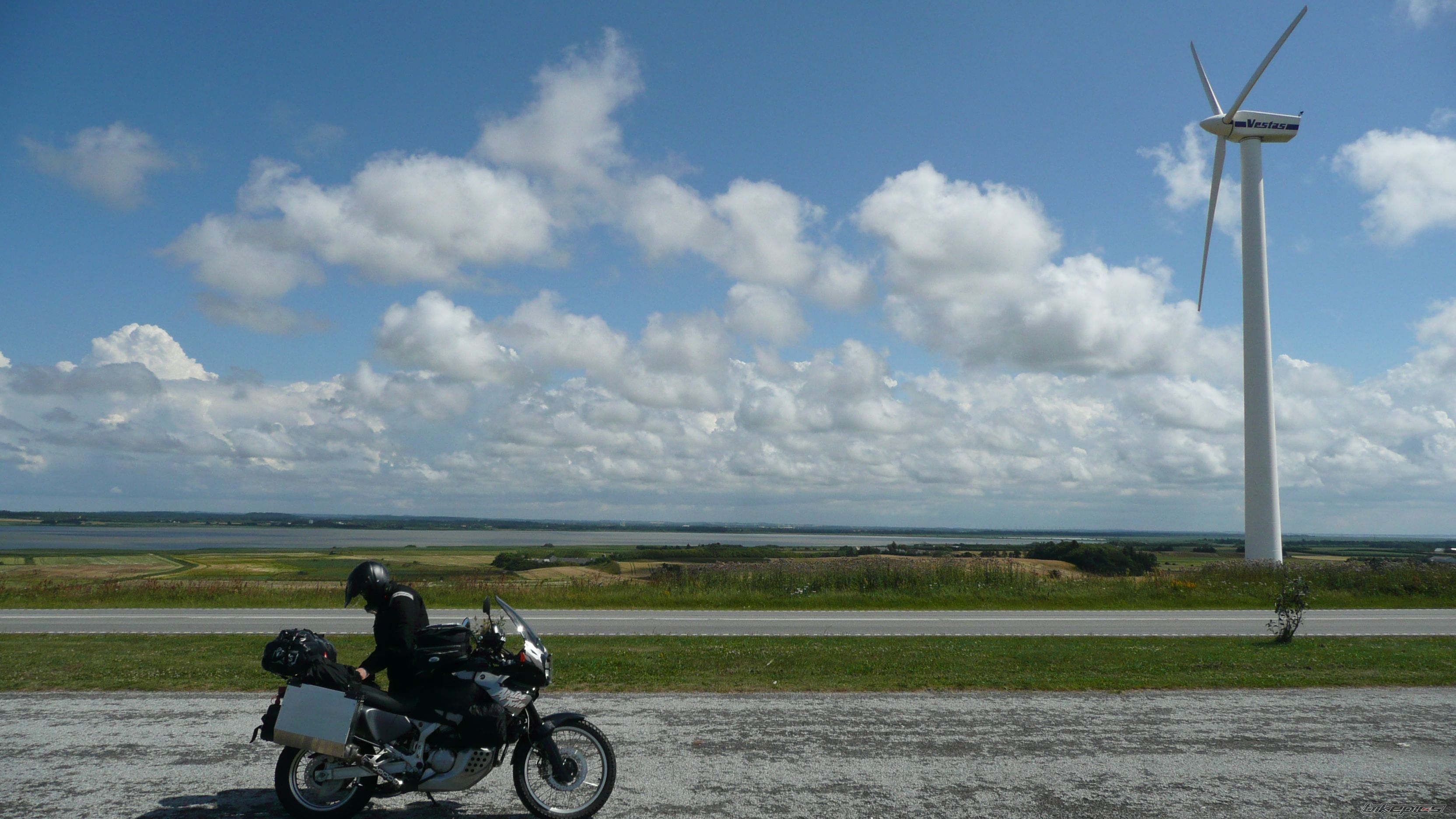 Bike Photo 2053360