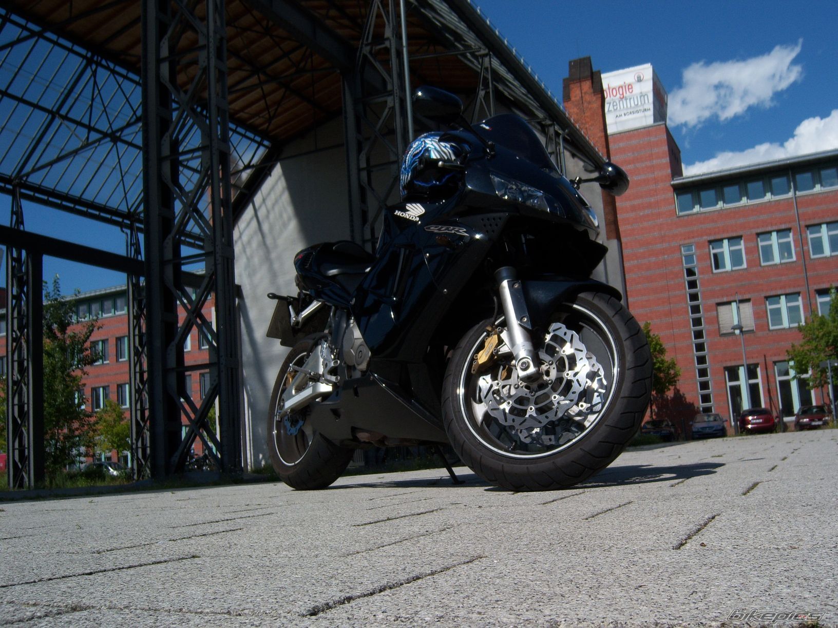 Bike Photo 2053373