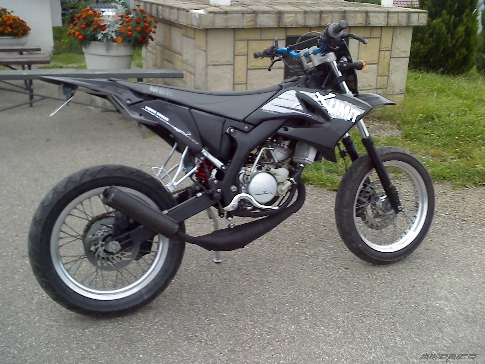 Bike Photo 2053454