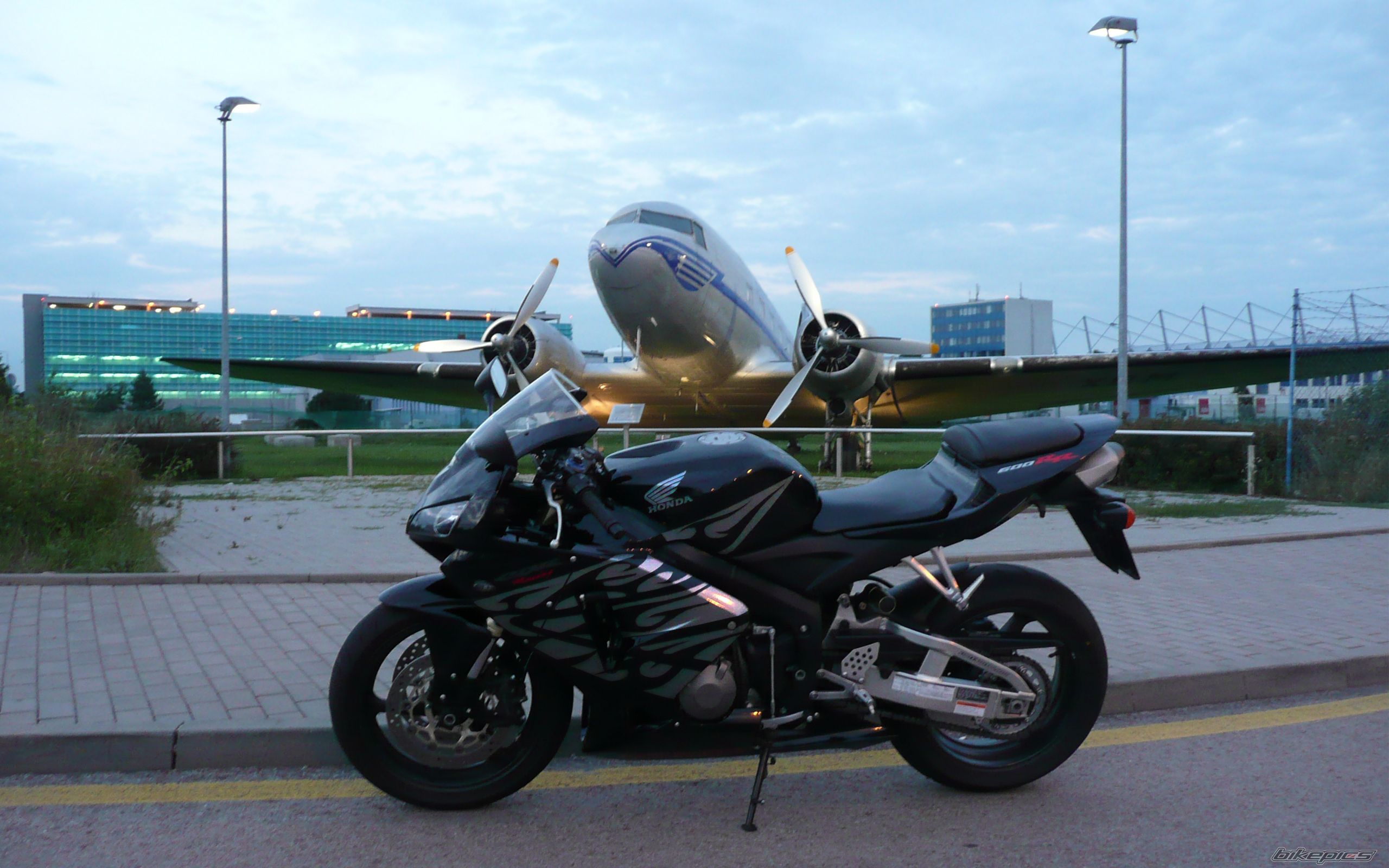Bike Photo 2053531