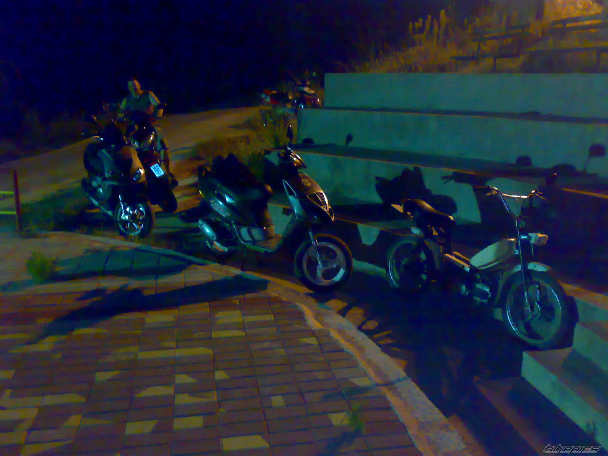 Photo 2053986
