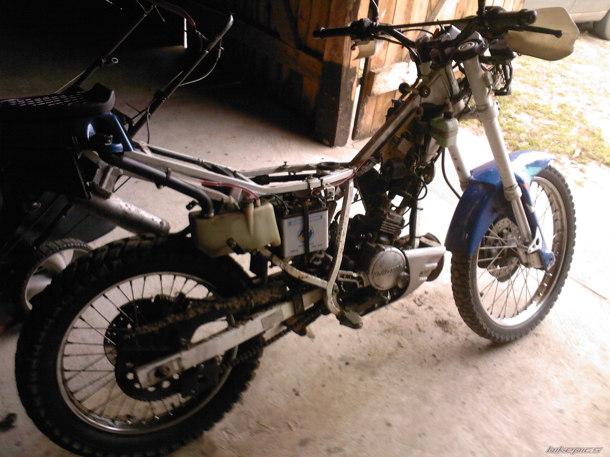 Photo 2054103