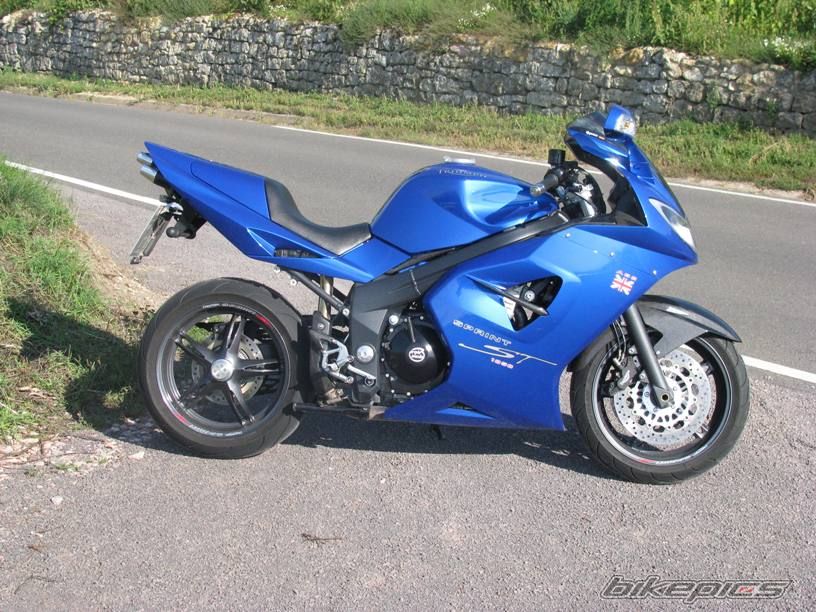 Photo 2054432