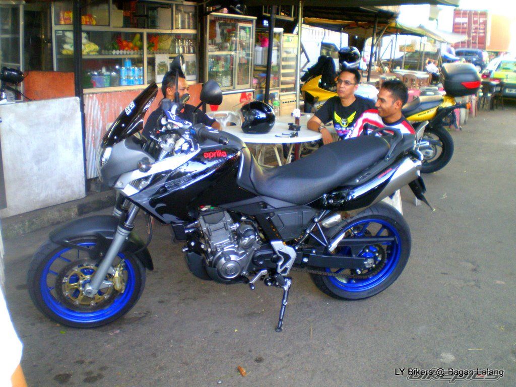 Photo 2054673