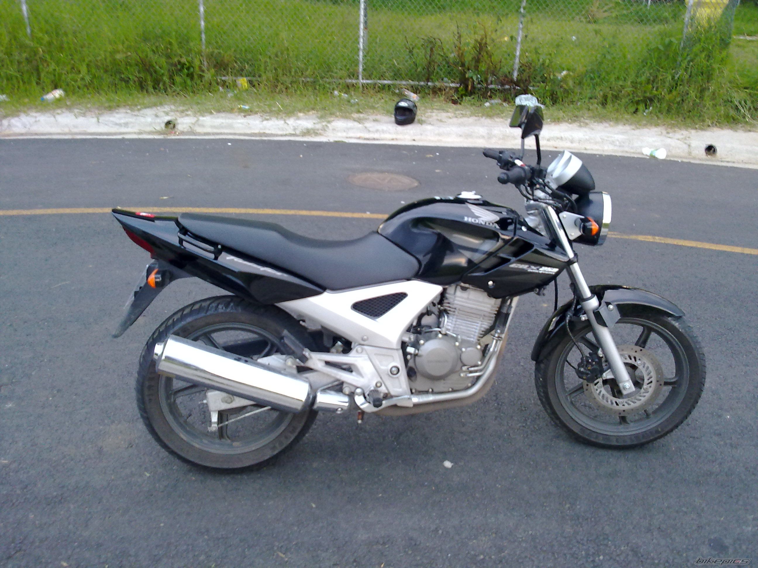 Photo 2055060