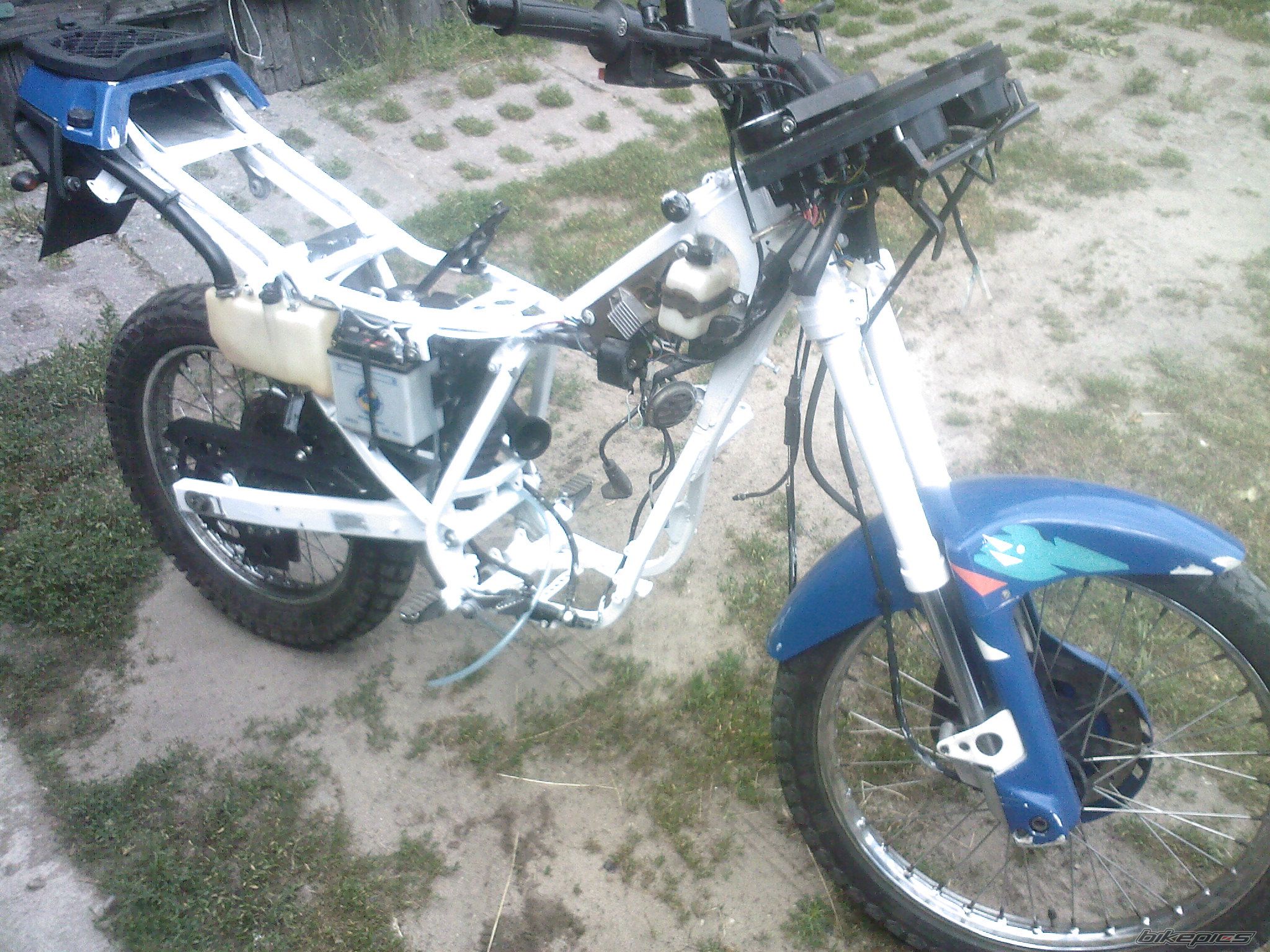 Photo 2055080