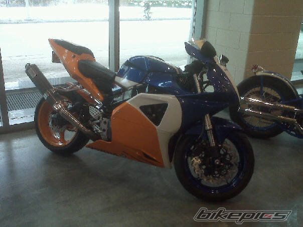Photo 2055205