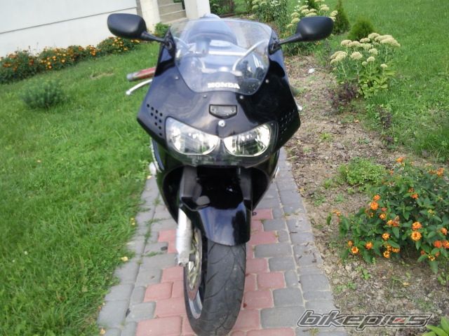 Photo 2055642