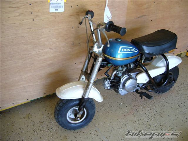 Photo 2055680