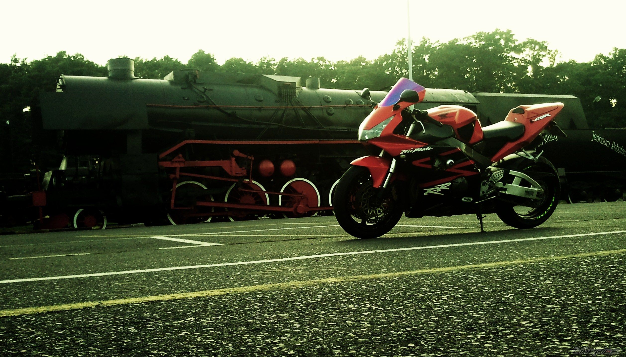 Photo 2055810