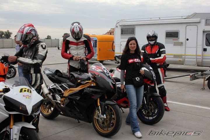 Photo 2056091
