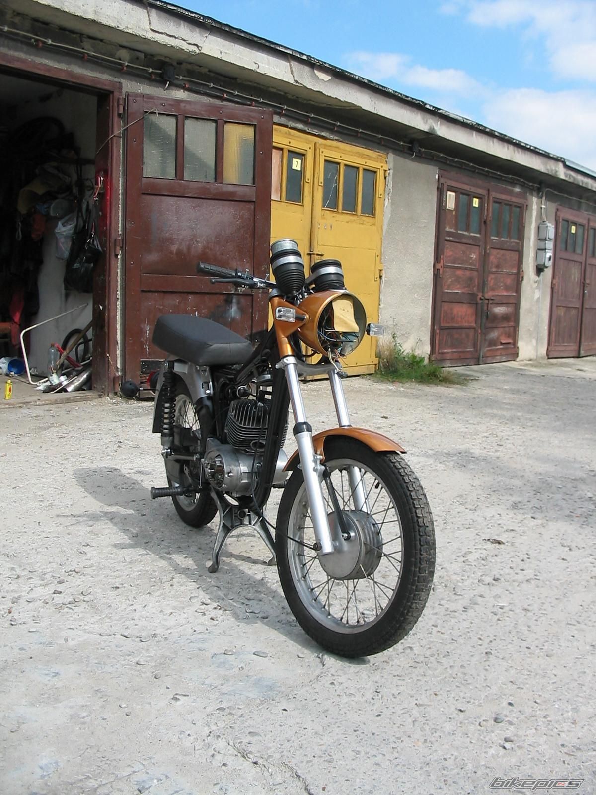 Photo 2056450