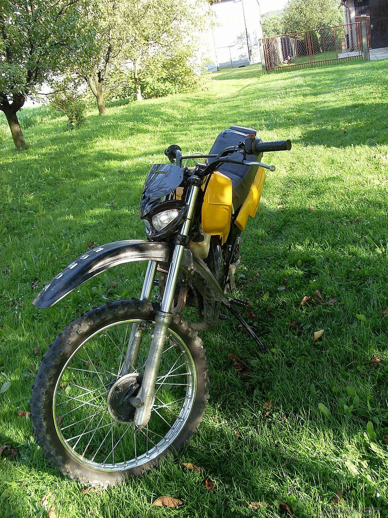 Photo 2057055