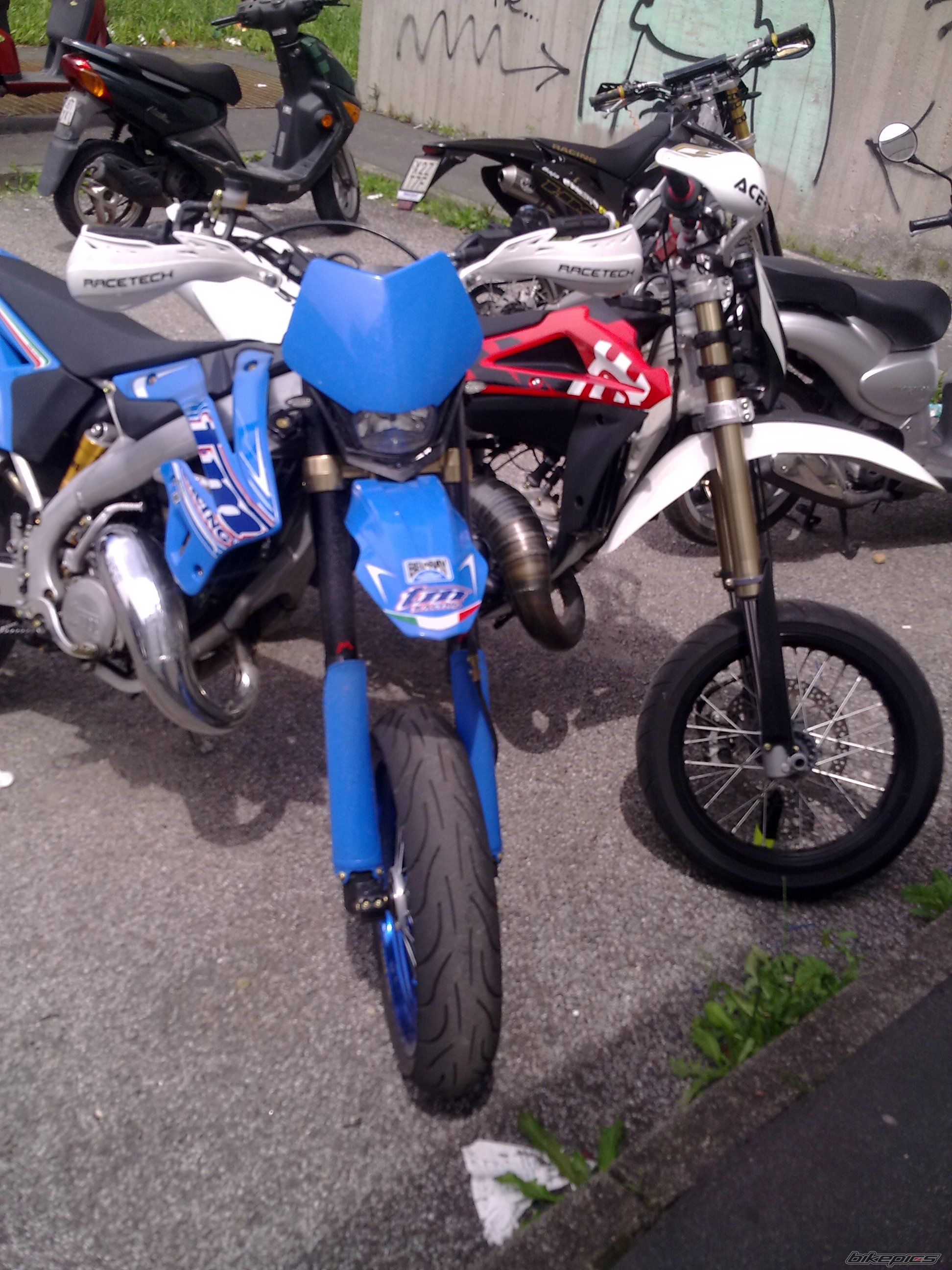 Photo 2057822