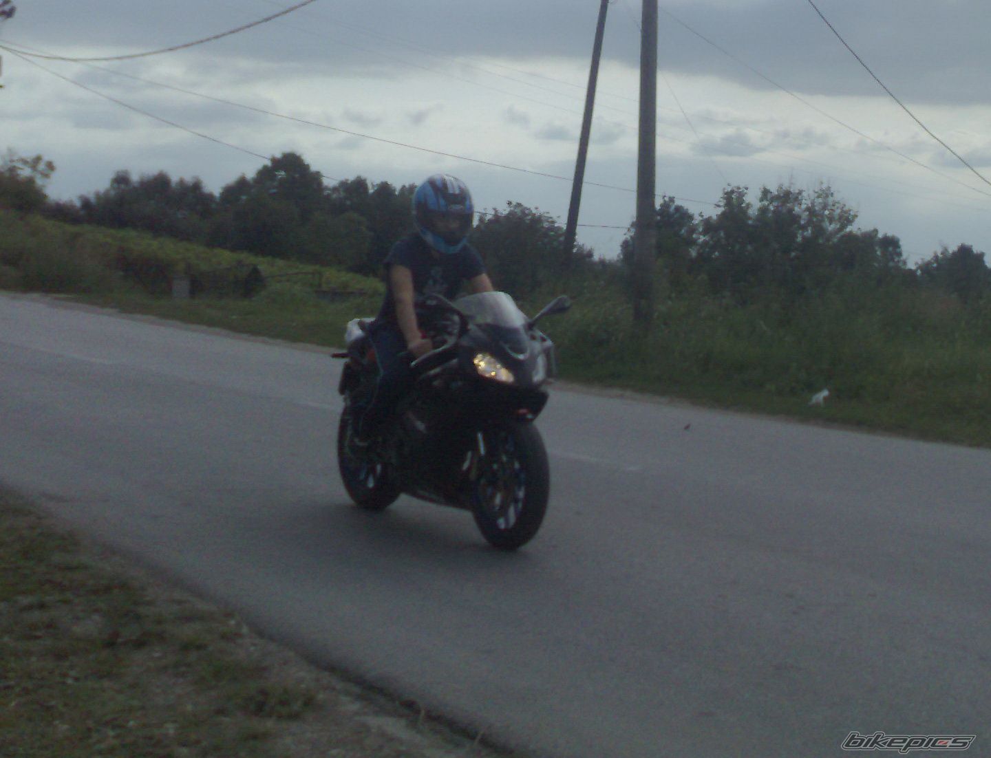 Photo 2057869