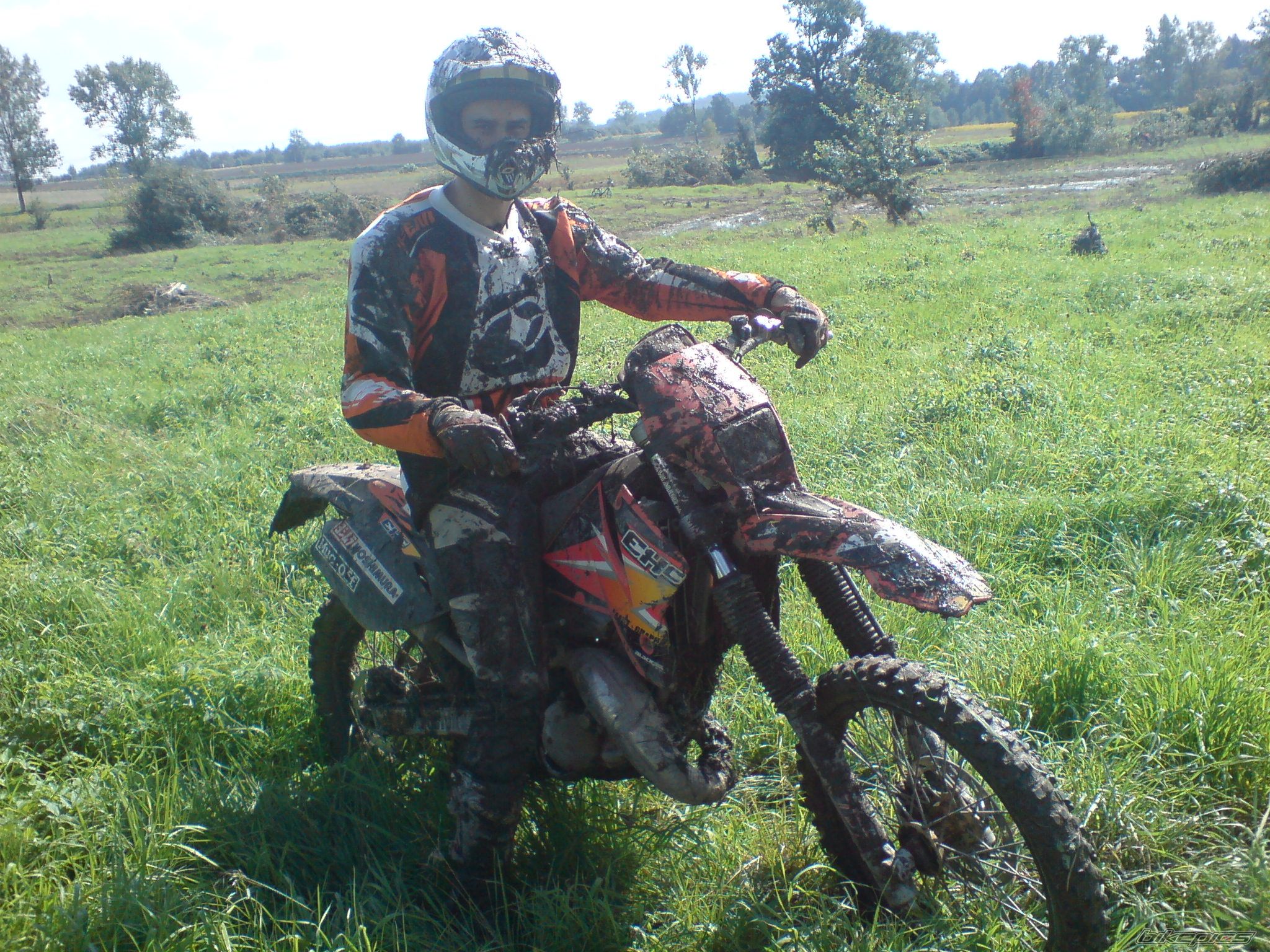 Photo 2058011