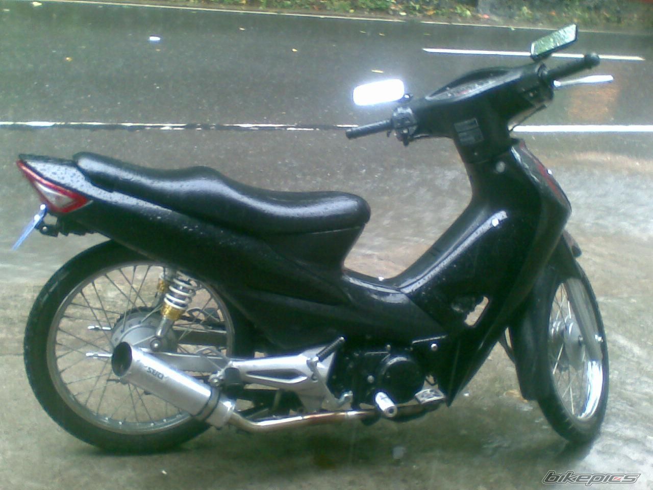 Photo 2058048