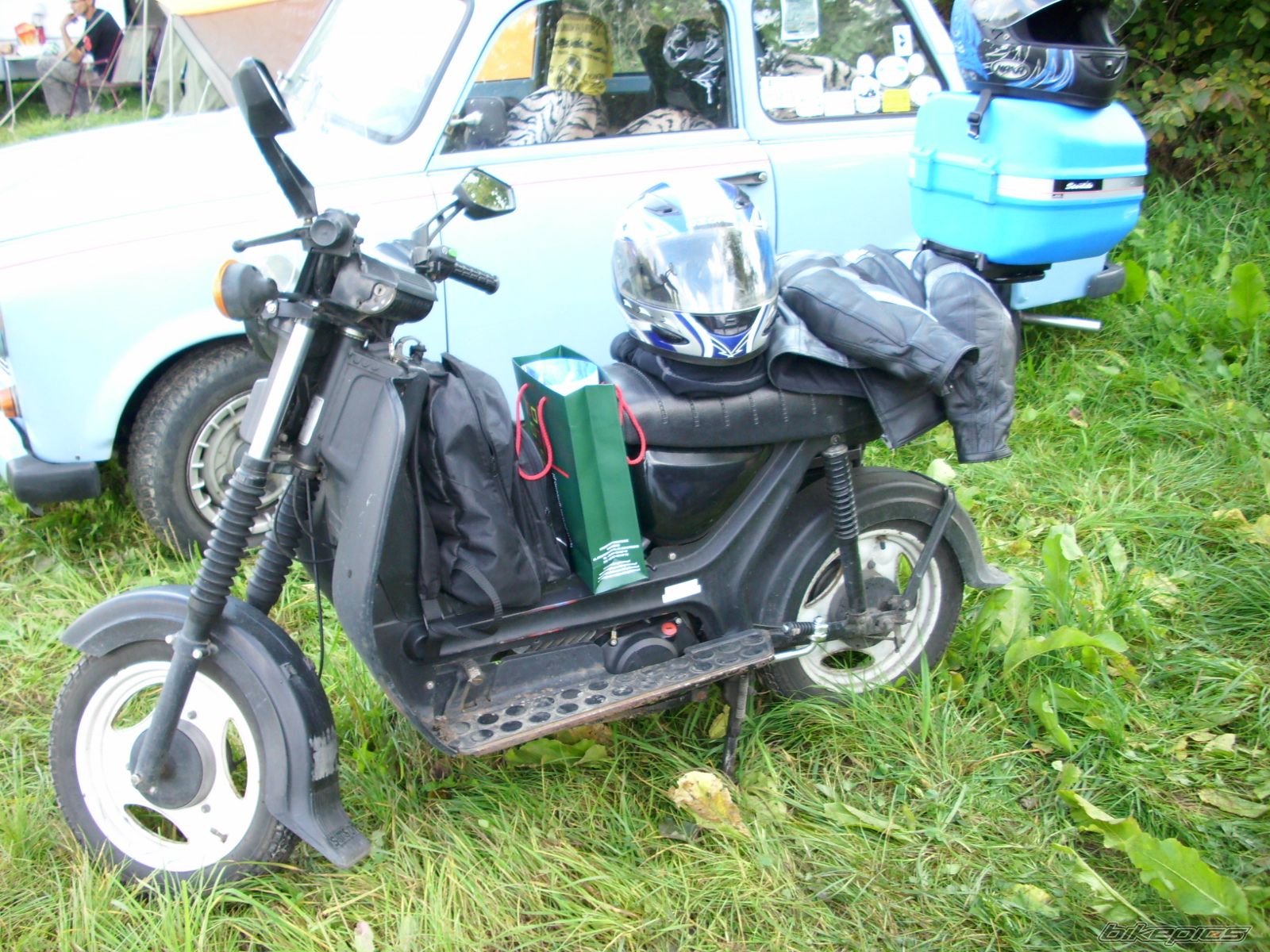 Photo 2058065