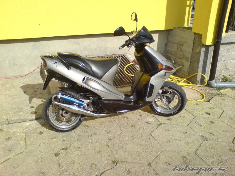 Photo 2058186