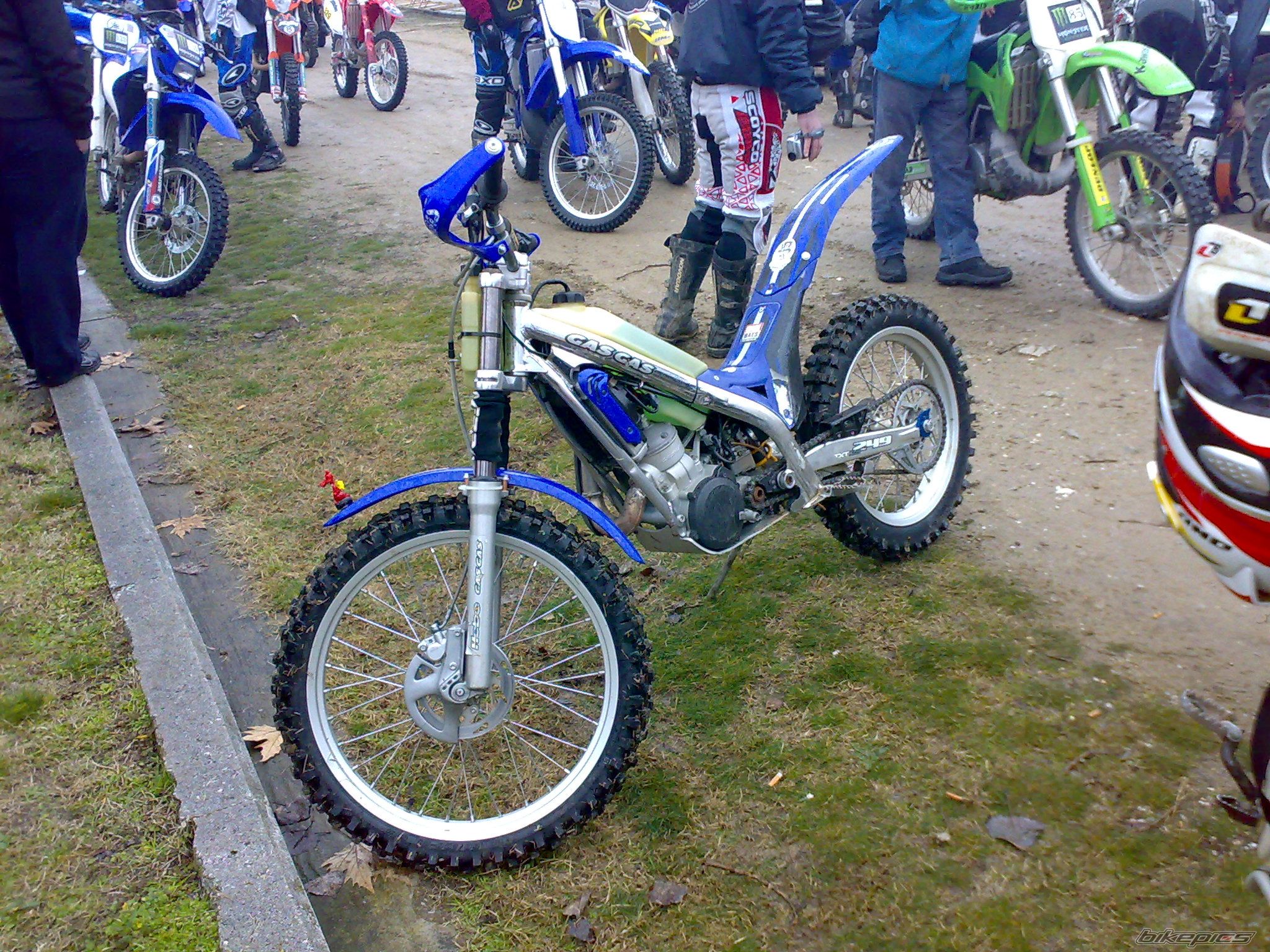 Bike Photo 2059078