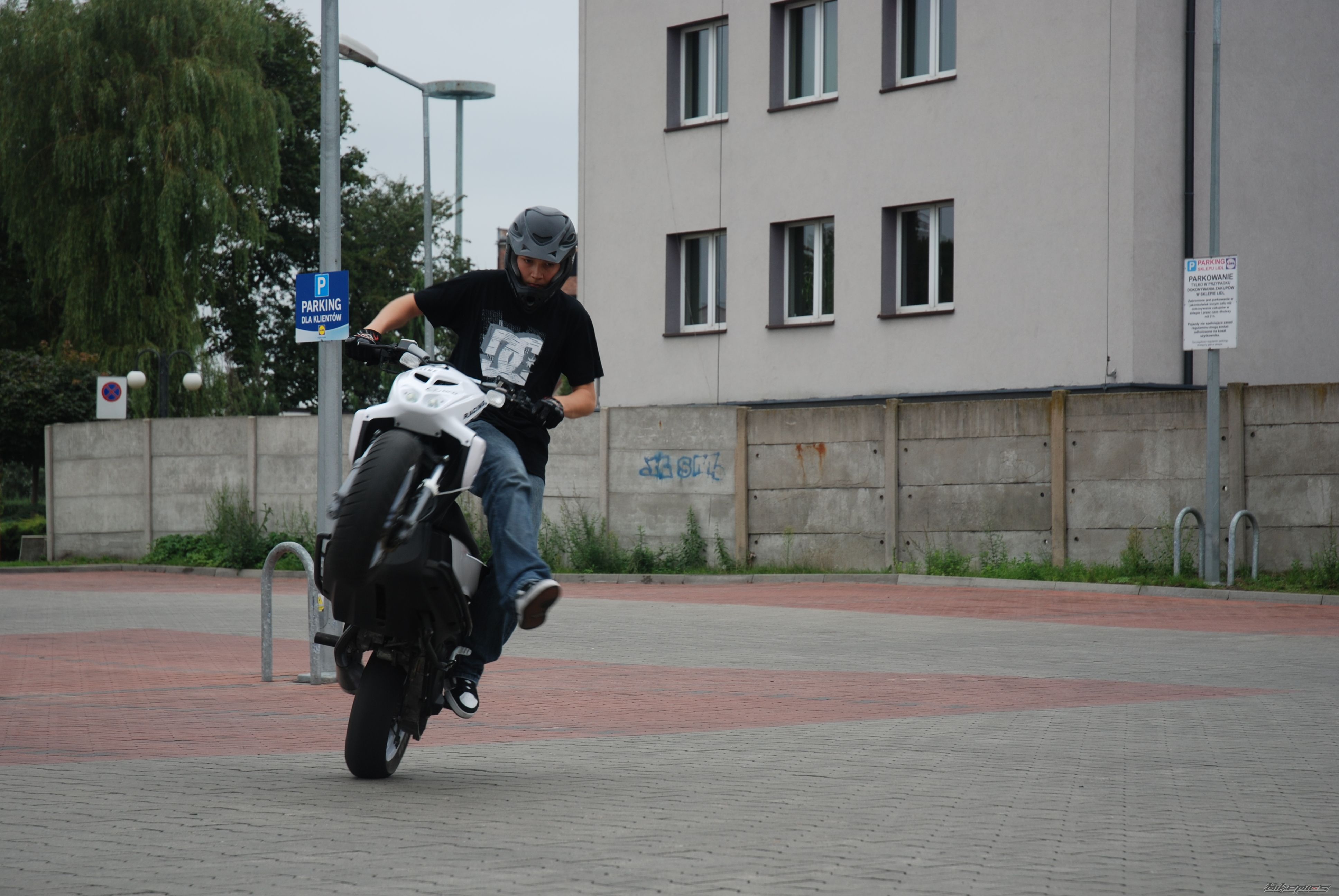 Photo 2059235