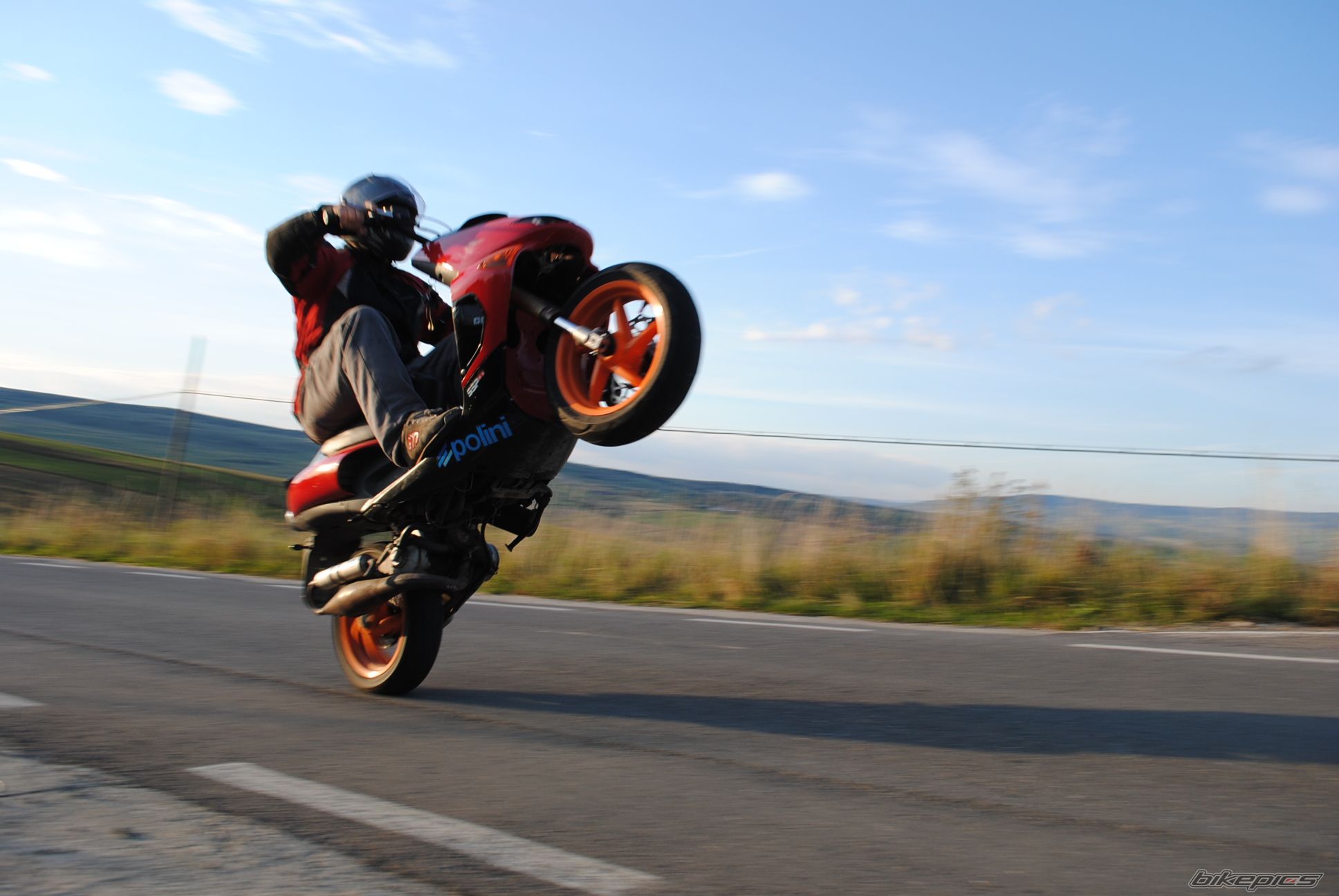 Bike Photo 2059377