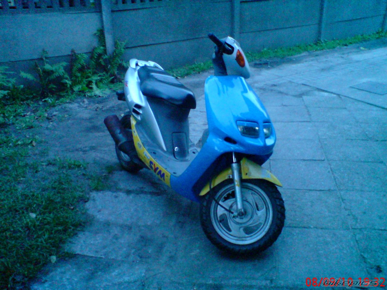 Photo 2059653