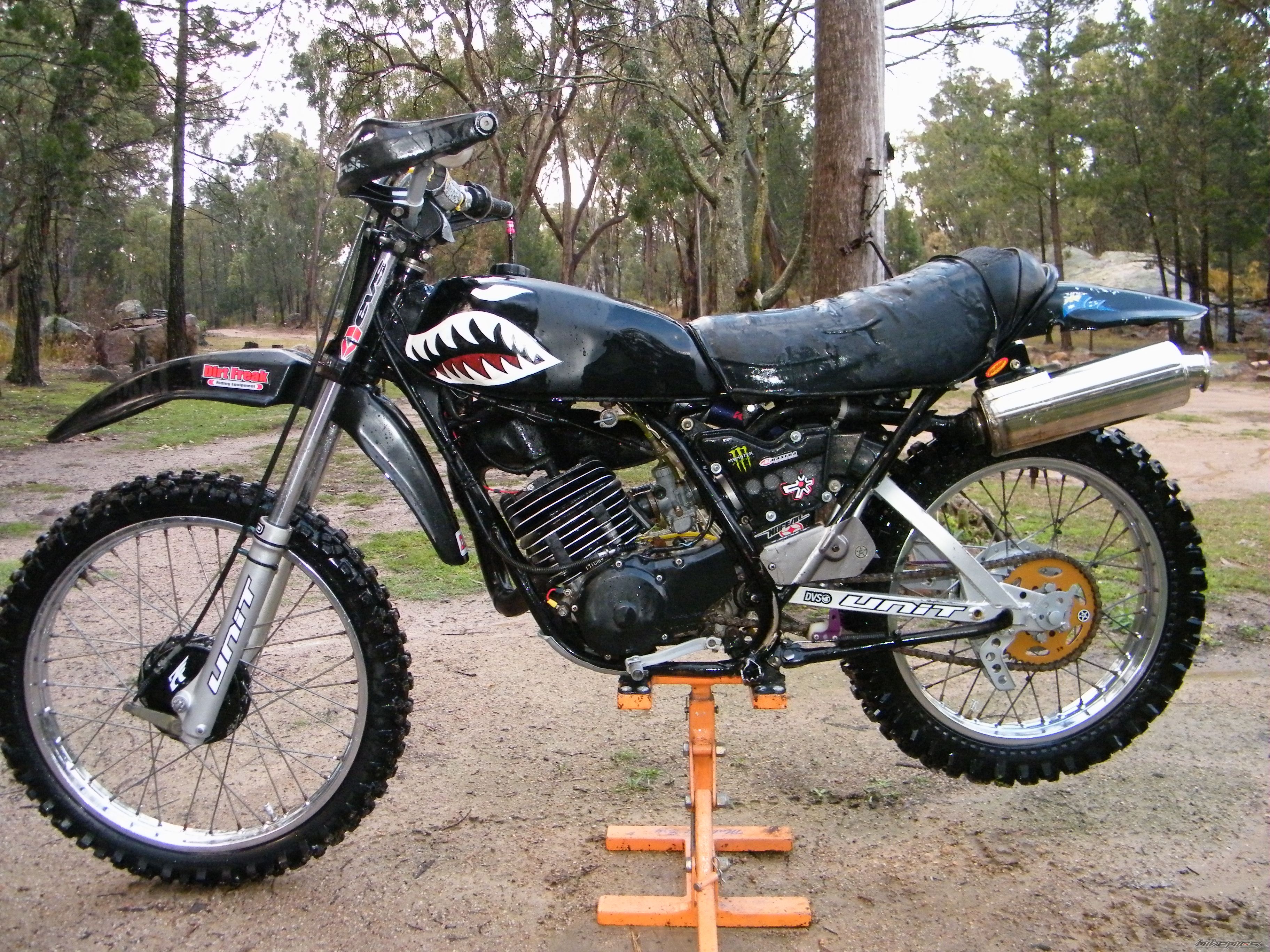 Photo 2060341