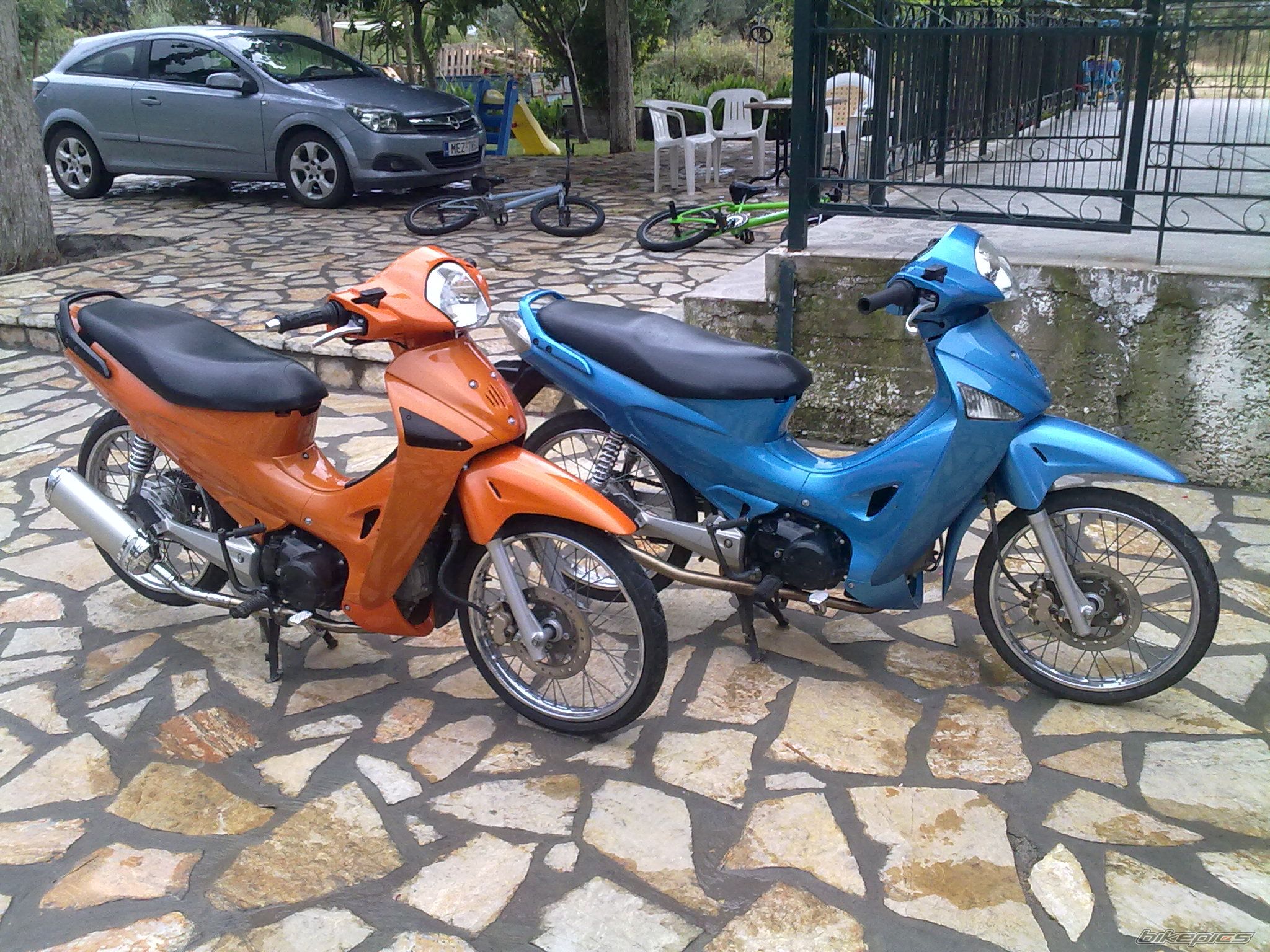 Photo 2060438