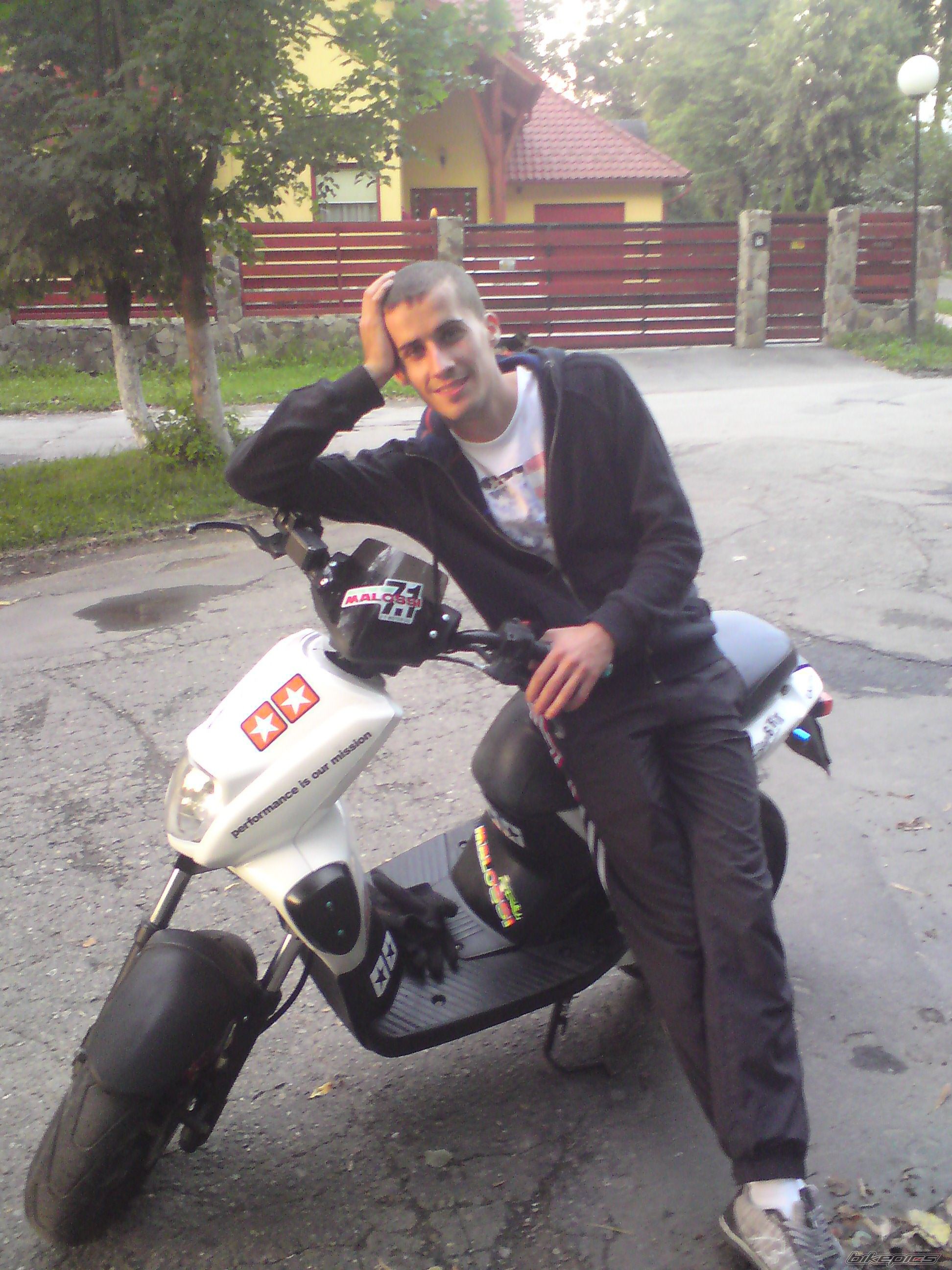 Photo 2060502