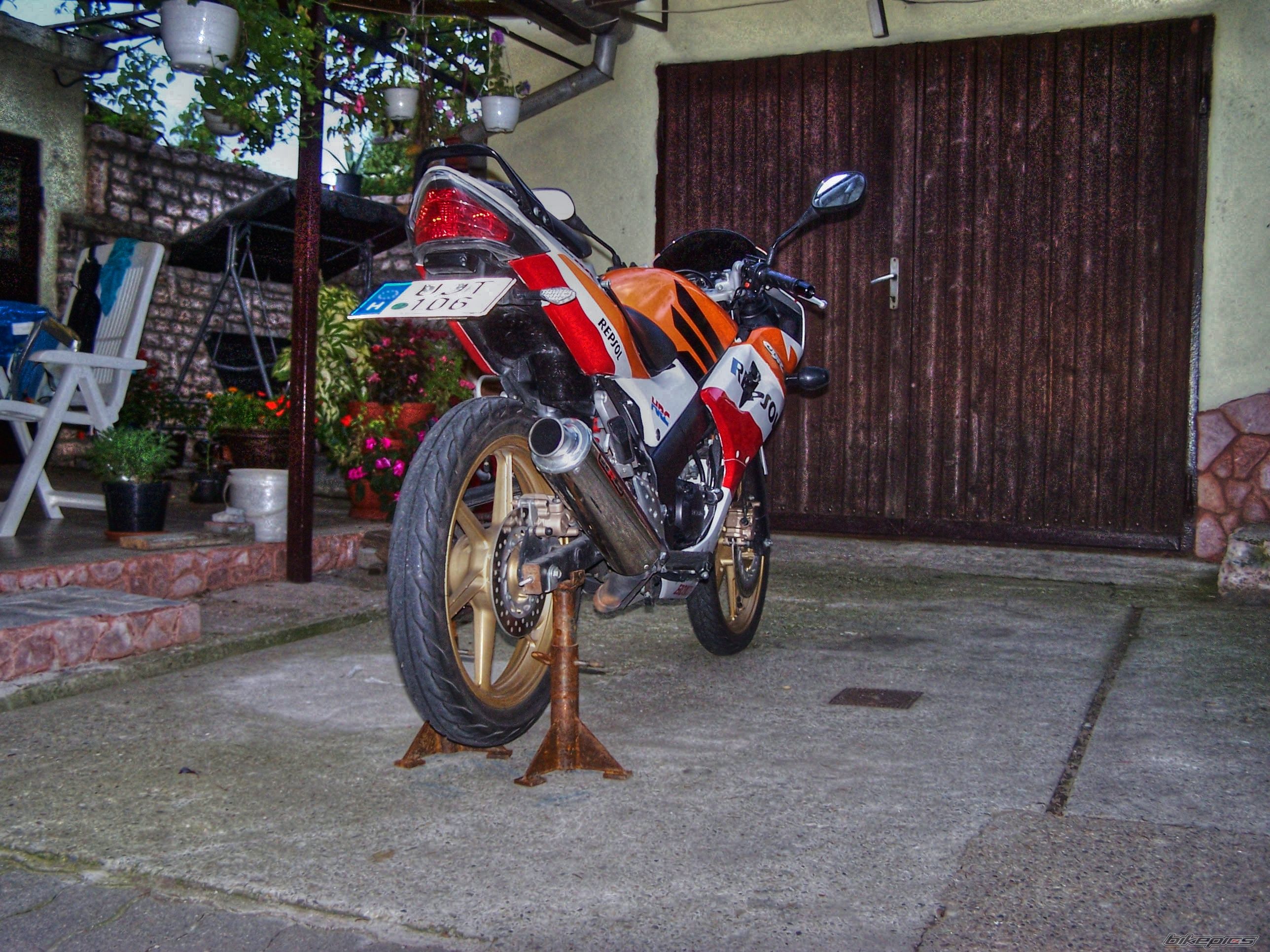 Photo 2060953