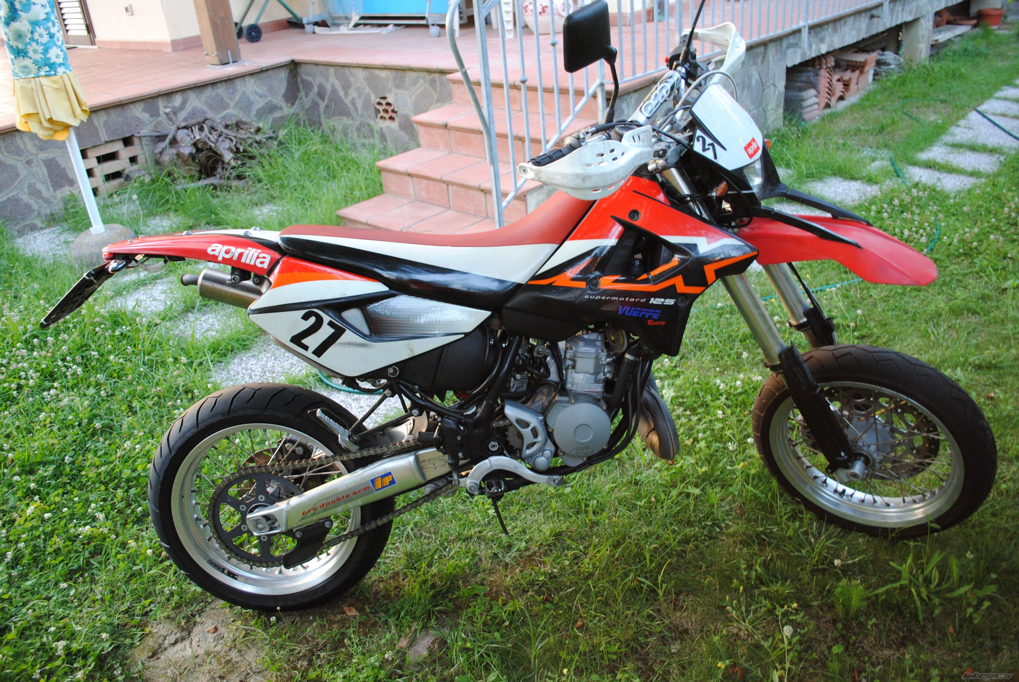 Photo 2061335