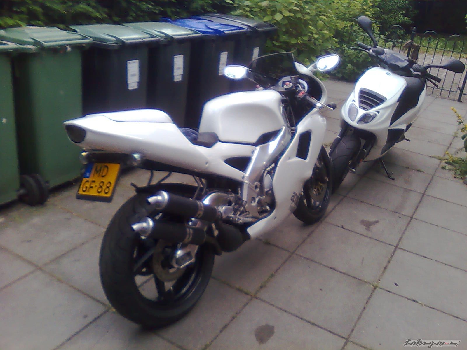 Photo 2061425